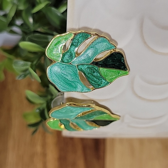 Monstera Statement Earrings - Picture 6 of 8